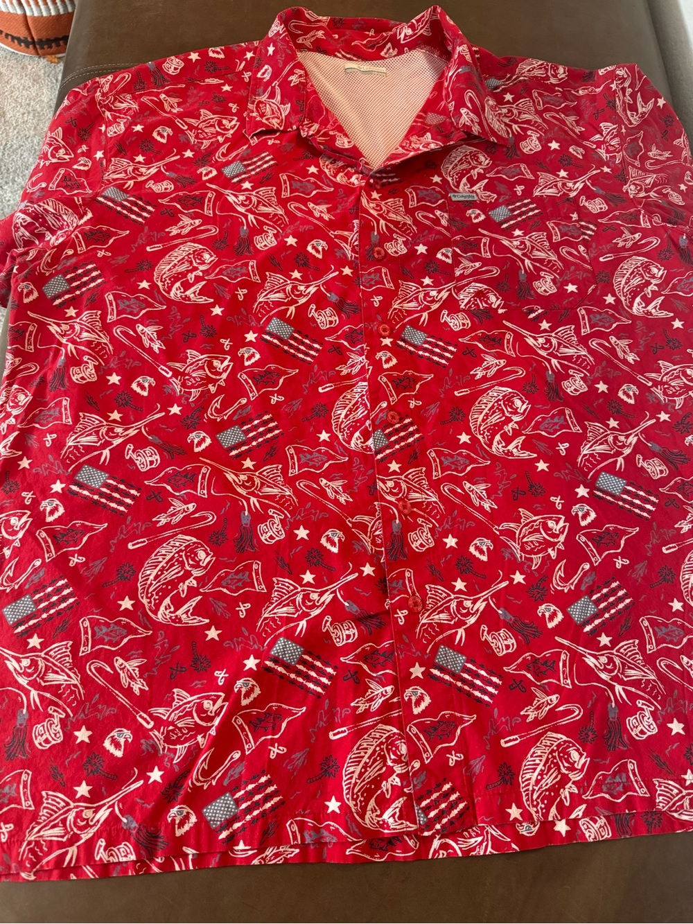 Columbia XXL Men's Red Printed Short-Sleeve Button-Up Shirt